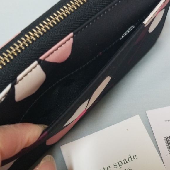 ♥️ NWT Kate spade wallet - Picture 8 of 9
